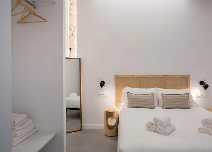 Flateli Barca 11 * Girona