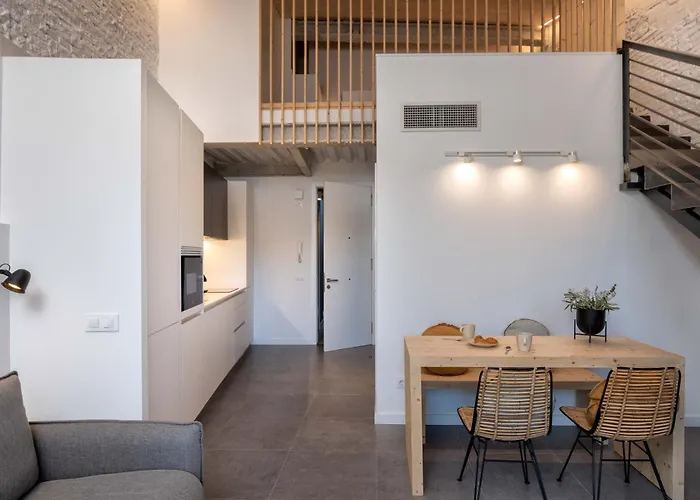 Flateli Barca 11 * Girona