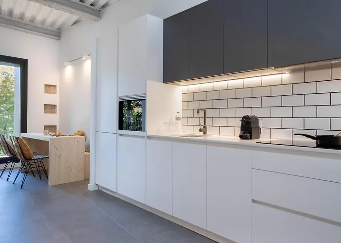 Flateli Barca 11 Girona